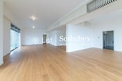 Interocean Court 山頂道26號 | Living and Dining Room