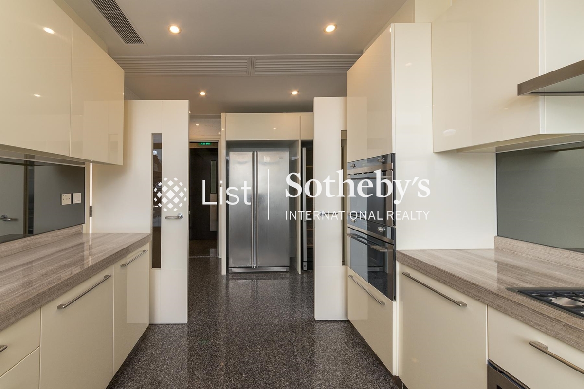 Interocean Court 山頂道26號 | Kitchen