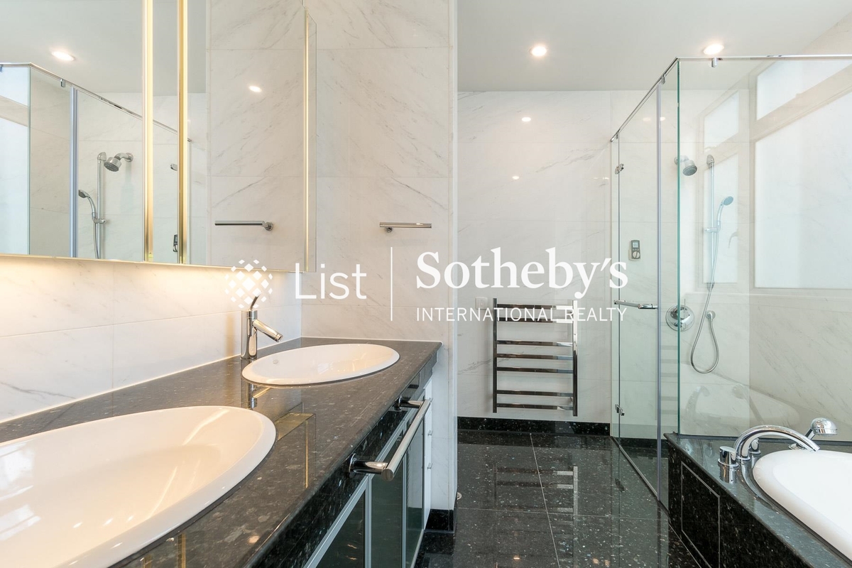 Interocean Court 山頂道26號 | Master Bathroom