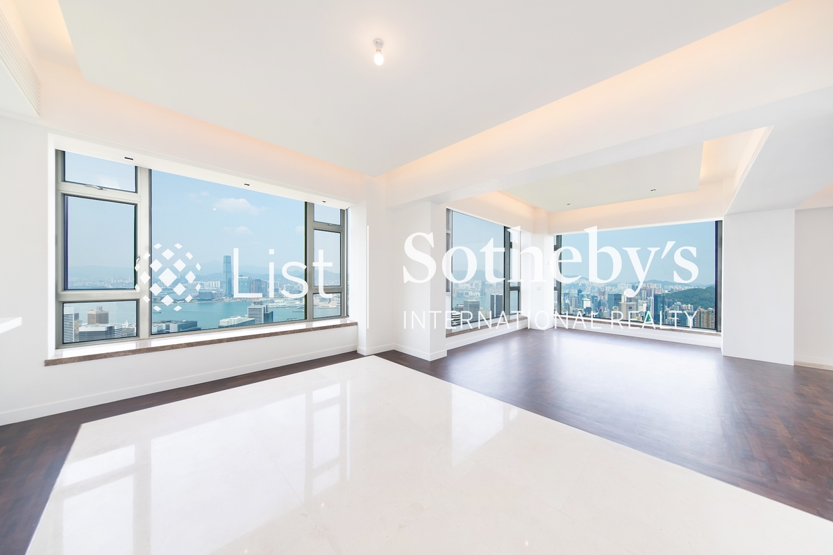 Interocean Court 山顶道26号 | Living and Dining Room