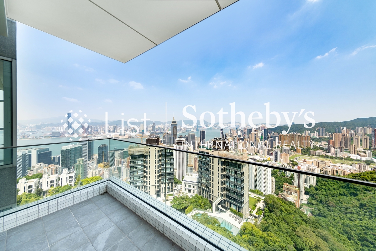 Interocean Court 山顶道26号 | Balcony off Living and Dining Room