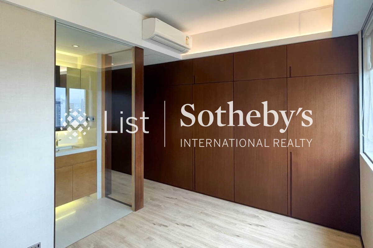 Valley View 欣景台 | Built-in Wardrobe in Second En-suite Bedroom 