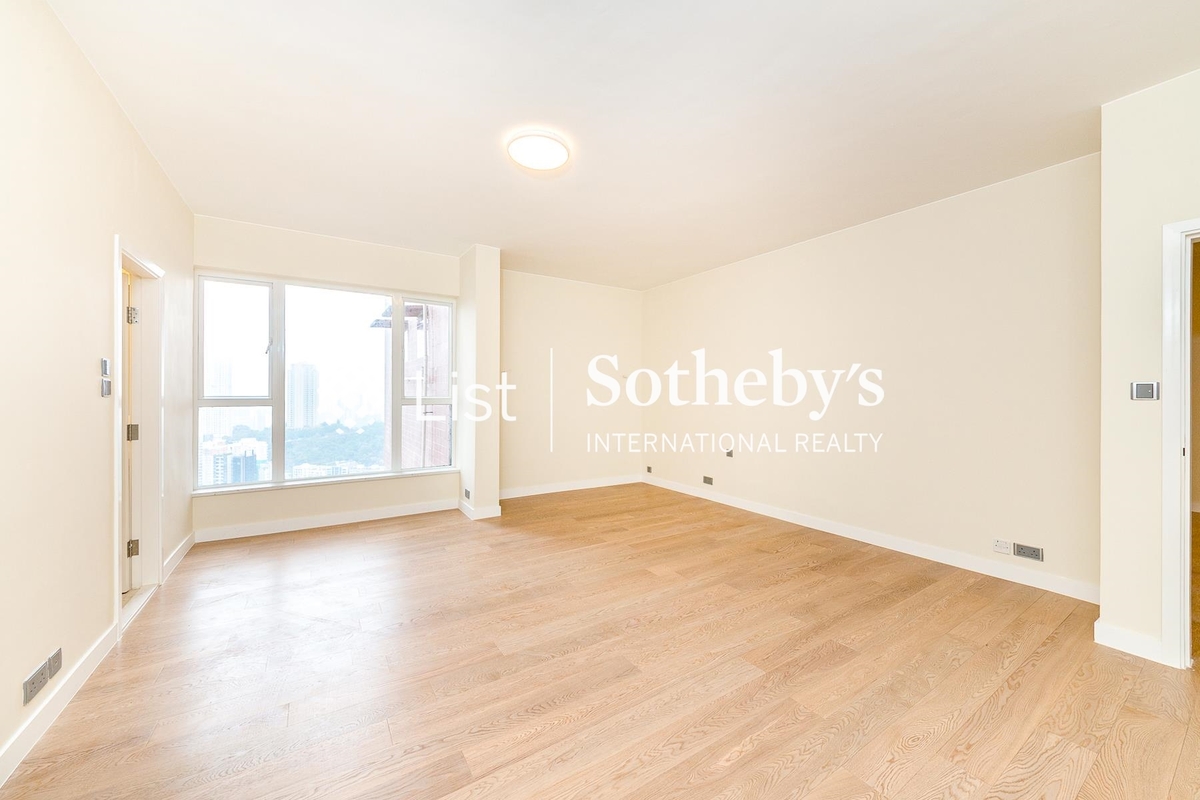 Leon Court 利安閣 | Master Bedroom