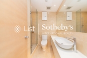Leon Court 利安閣 | Third En-suite Bathroom
