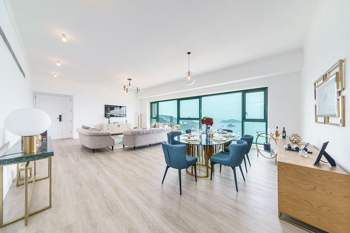 127 Repulse Bay Road 淺水灣道127號 | Living and Dining Room