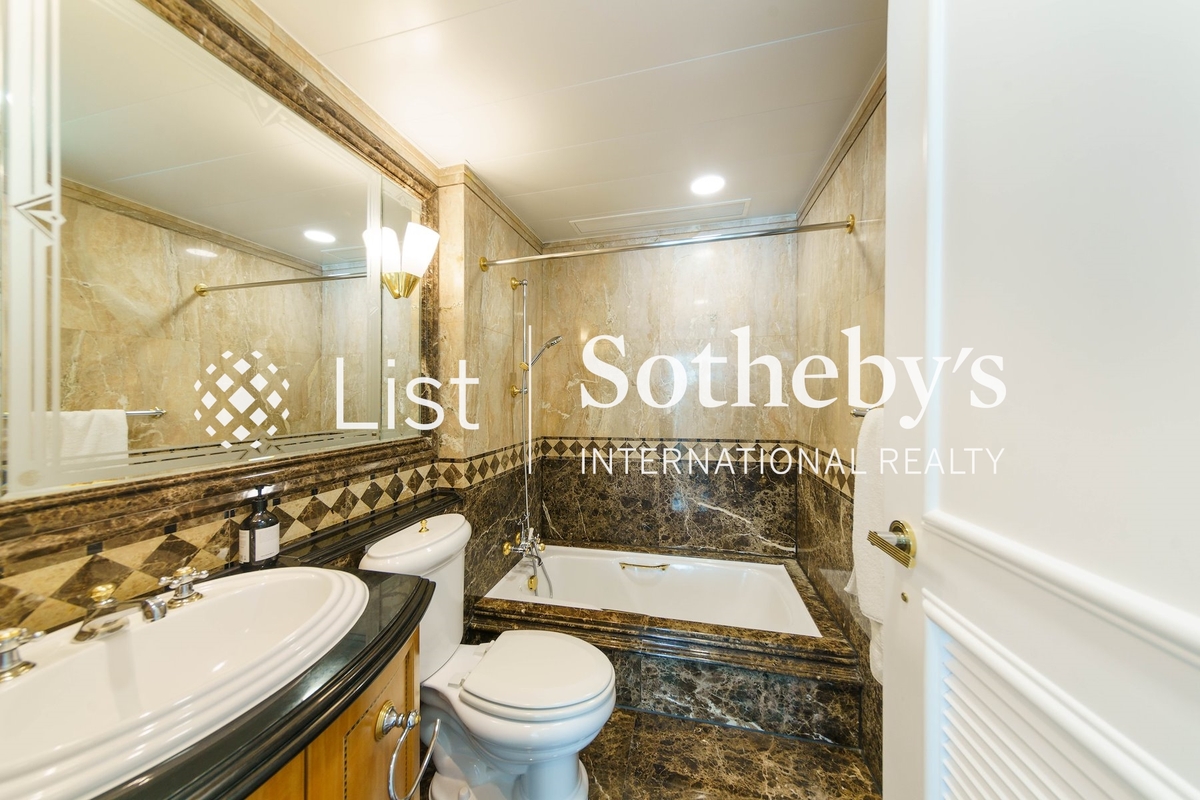 127 Repulse Bay Road 浅水湾道127号 | Bathroom