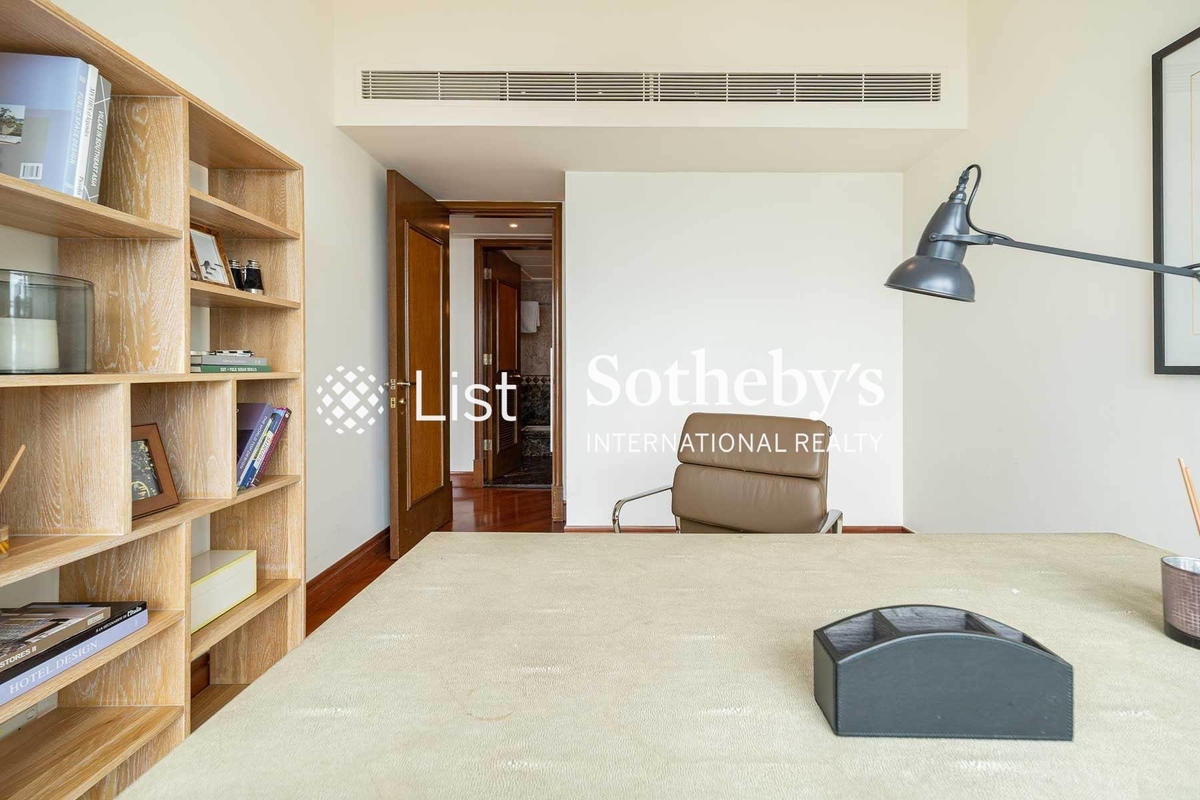 127 Repulse Bay Road 淺水灣道127號 | Fourth Bedroom