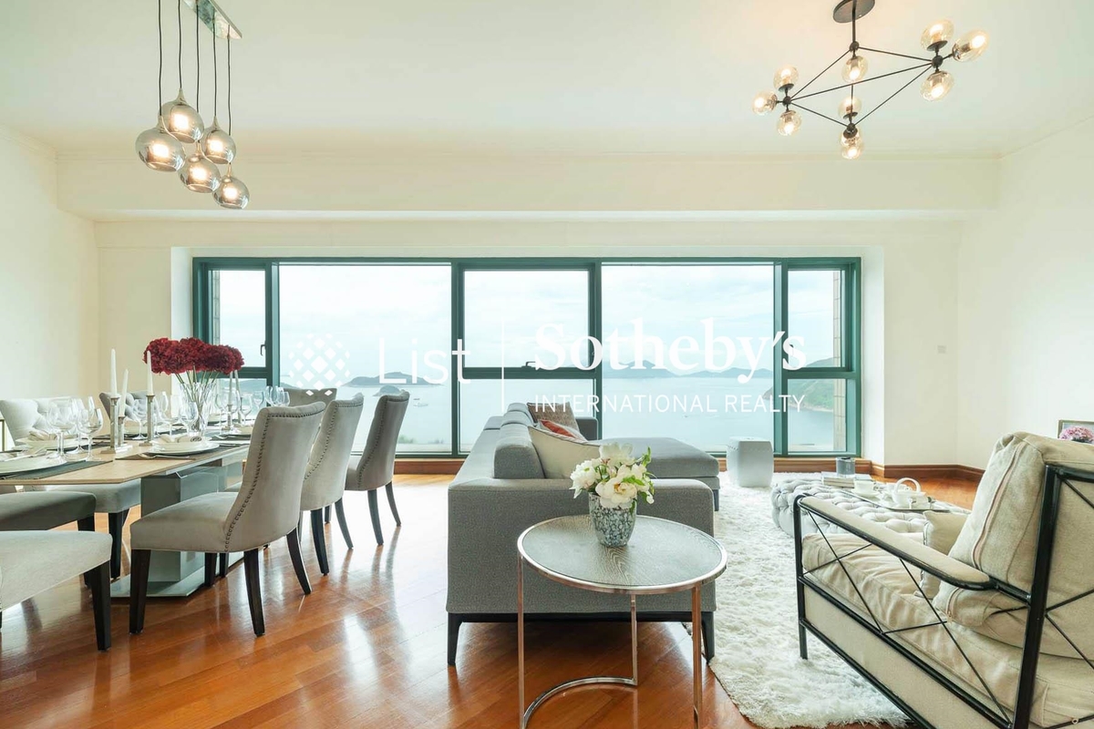 127 Repulse Bay Road 淺水灣道127號 | Living and Dining Room
