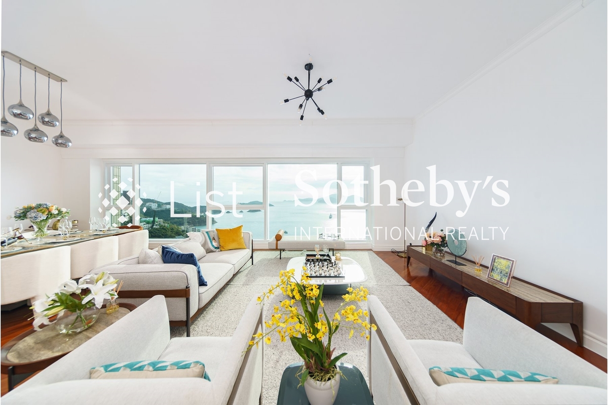 127 Repulse Bay Road 淺水灣道127號 | Living and Dining Room