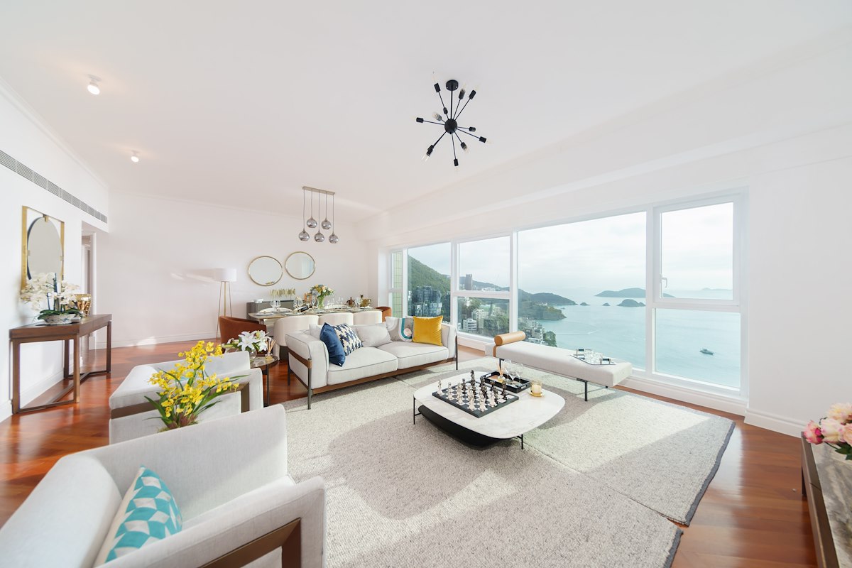 127 Repulse Bay Road 浅水湾道127号 | Living and Dining Room