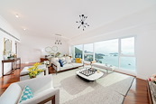 127 Repulse Bay Road 浅水湾道127号 | Living and Dining Room