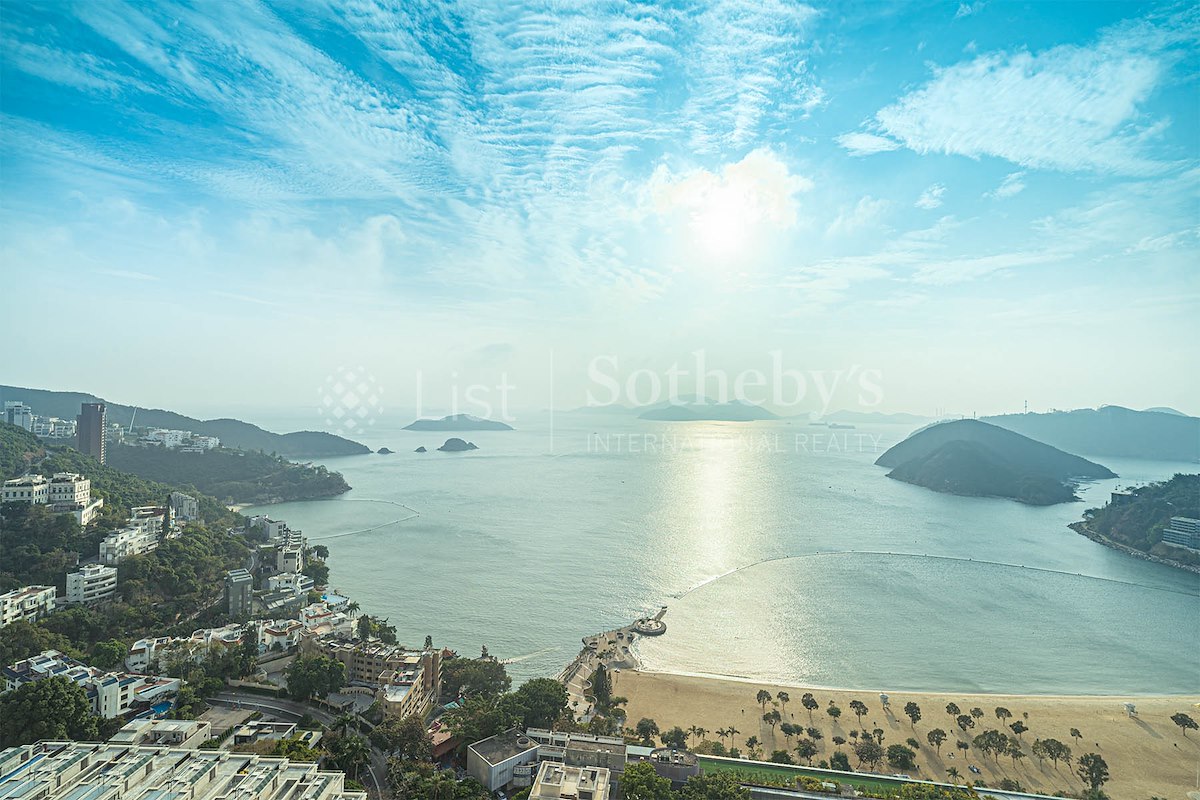 127 Repulse Bay Road 浅水湾道127号 | View from Living and Dining Room