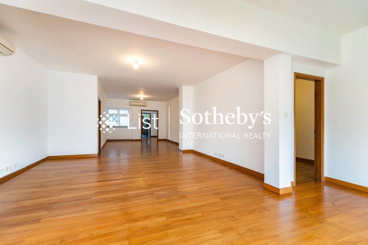 Carolina Gardens 嘉樂園 | Living and Dining Room