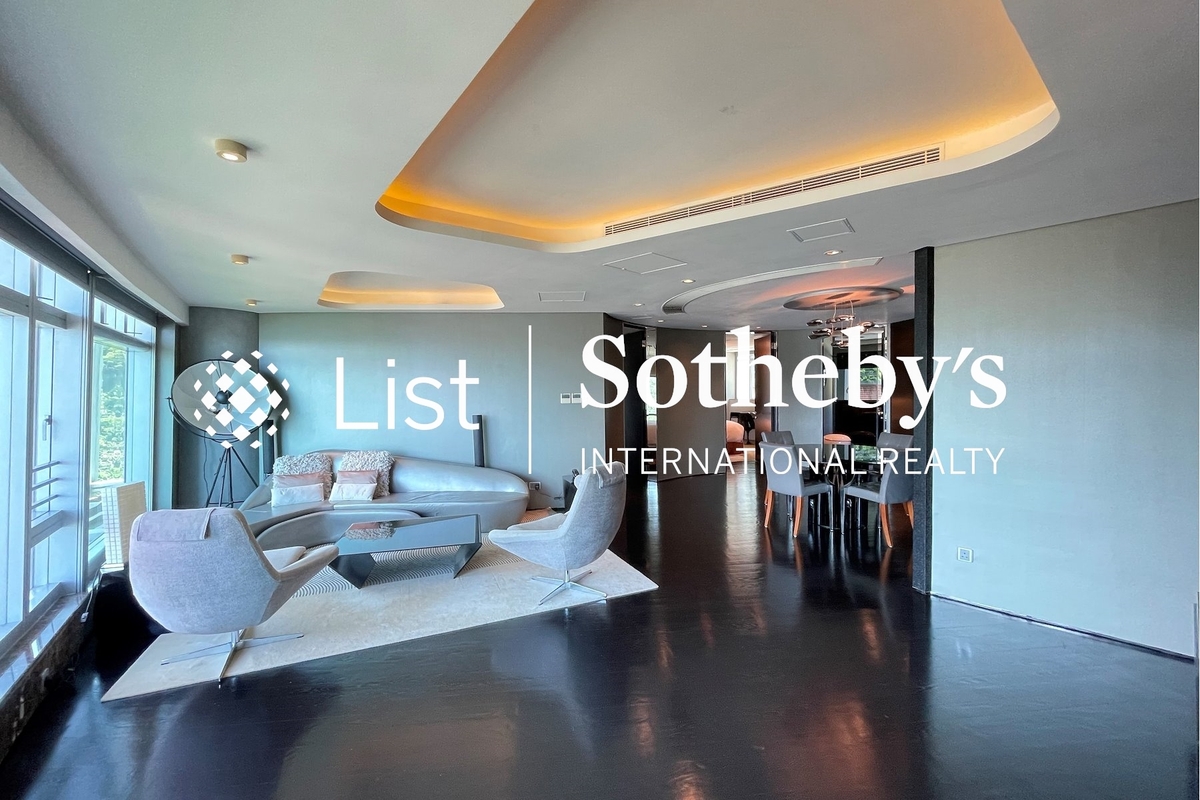 The Lily The Lily | Living and Dining Room