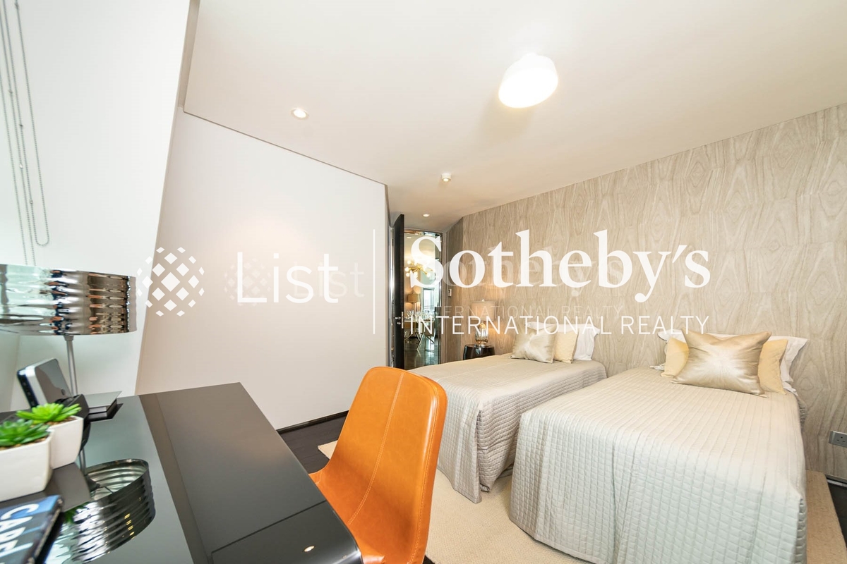 The Lily The Lily | Second Bedroom