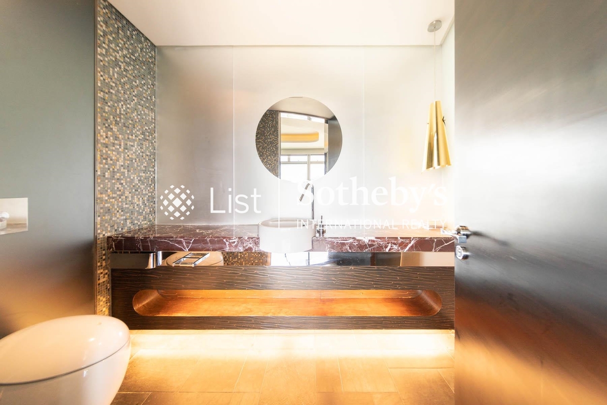 The Lily The Lily | Master Bathroom