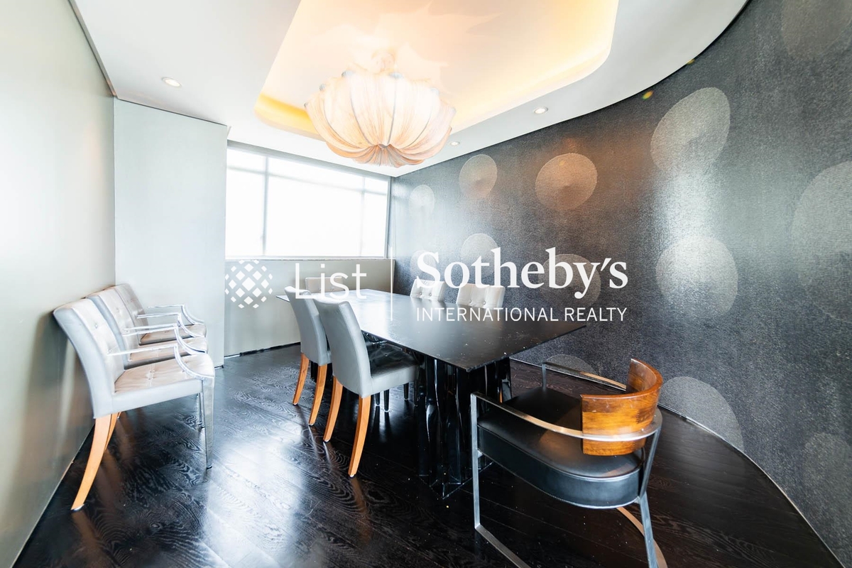 The Lily The Lily | Living and Dining Room