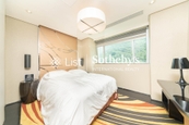 The Lily The Lily | Third Bedroom