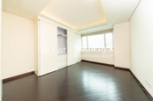 The Lily The Lily | Fourth Bedroom