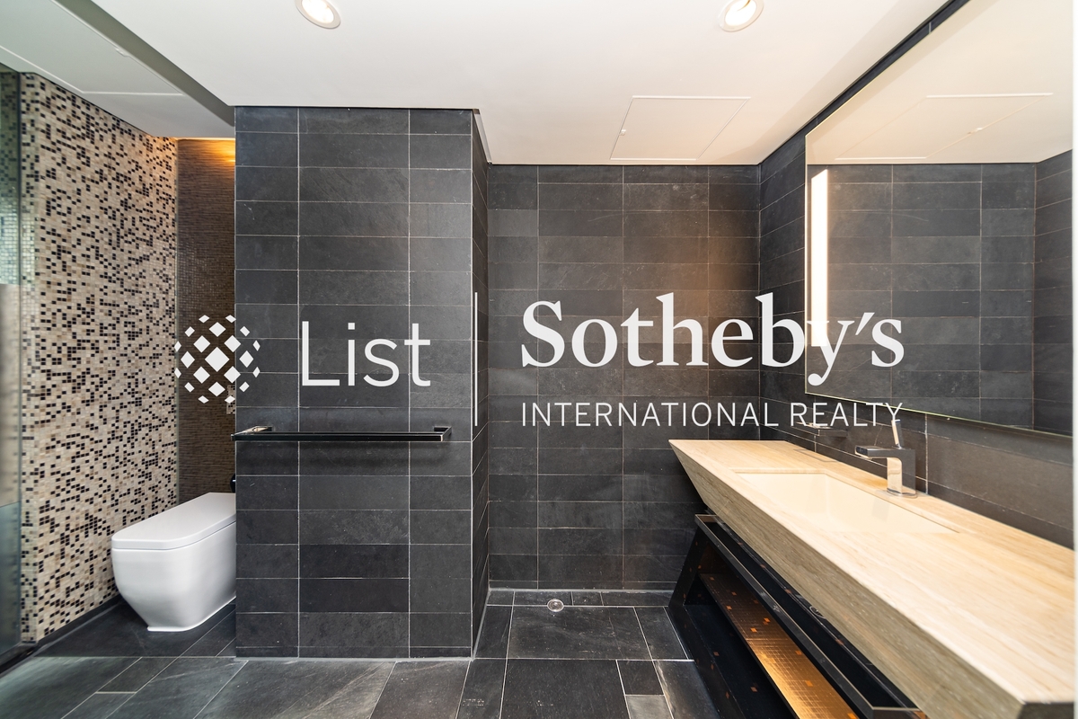 The Lily The Lily | Second Bathroom