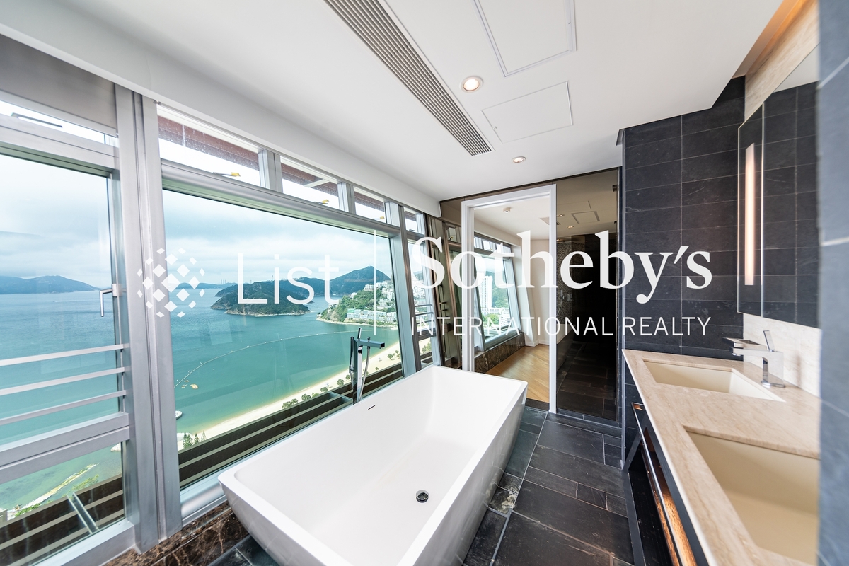 The Lily The Lily | Master Bathroom