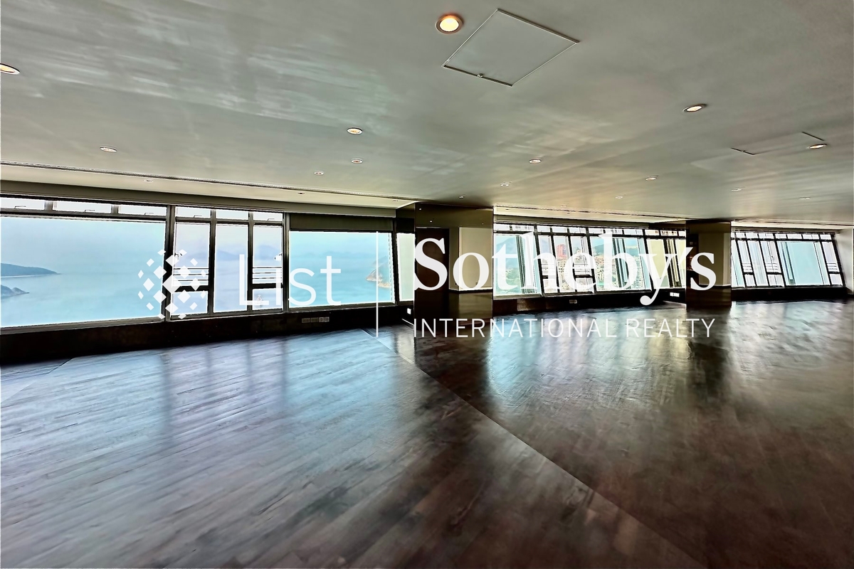 The Lily The Lily | Living and Dining Room