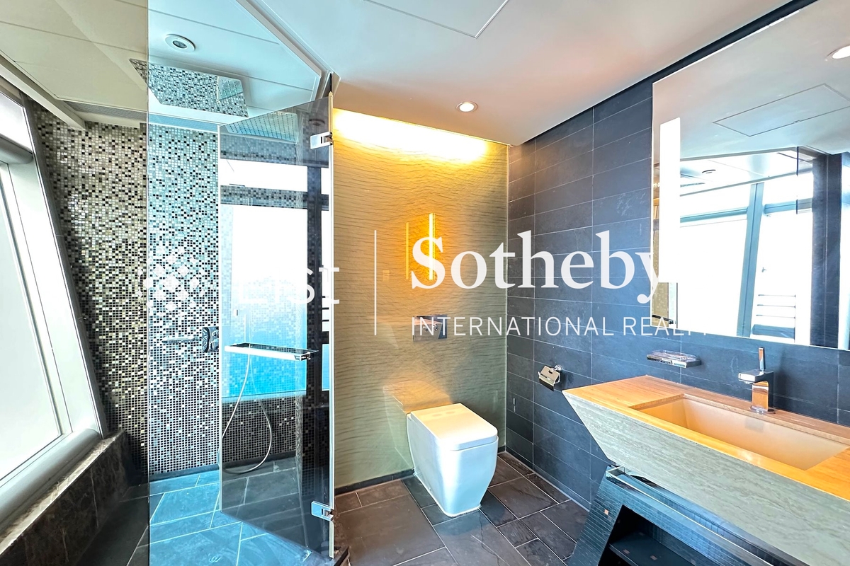 The Lily The Lily | Bathroom of Family Room