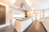 The Lily The Lily | Open Kitchen