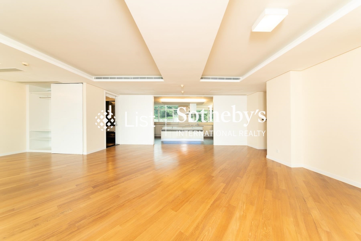 The Lily The Lily | Living and Dining Room