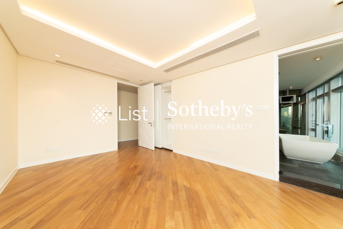 The Lily The Lily | Second En-suite Bedroom