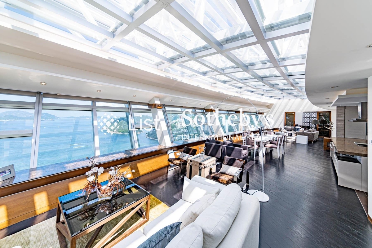 The Lily The Lily | Living and Dining Room