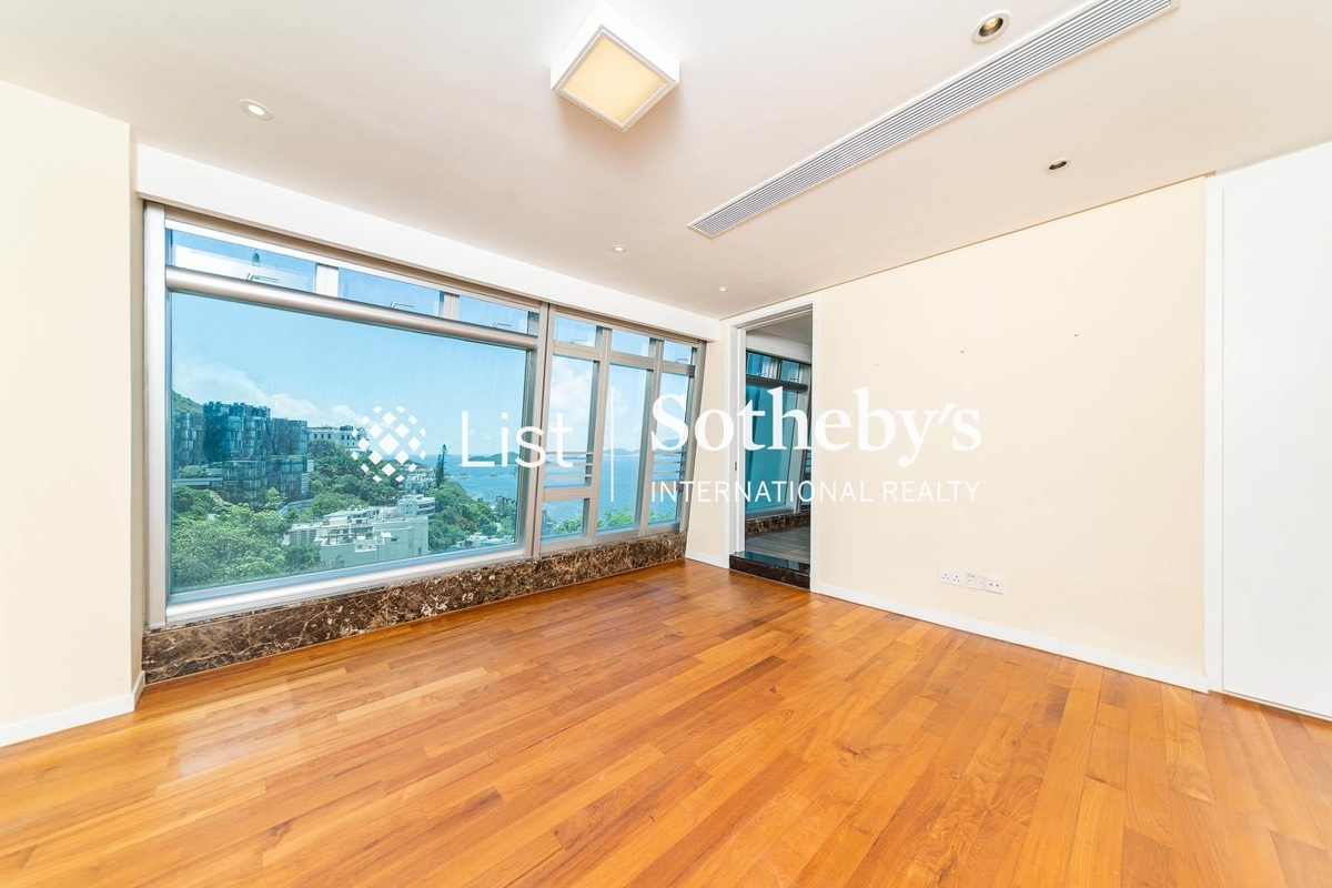 The Lily The Lily | Master Bedroom