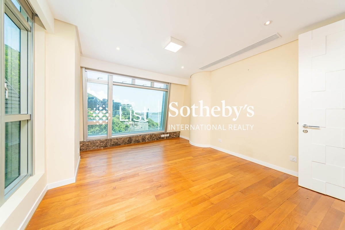 The Lily The Lily | Second En-suite Bedroom