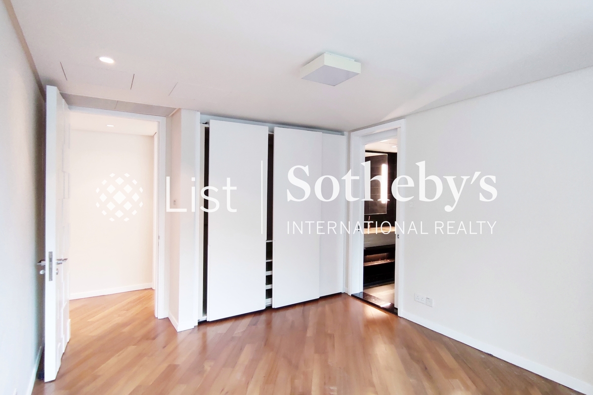 The Lily The Lily | Second En-suite Bedroom