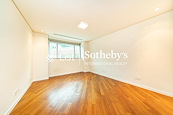 The Lily The Lily | Third Bedroom