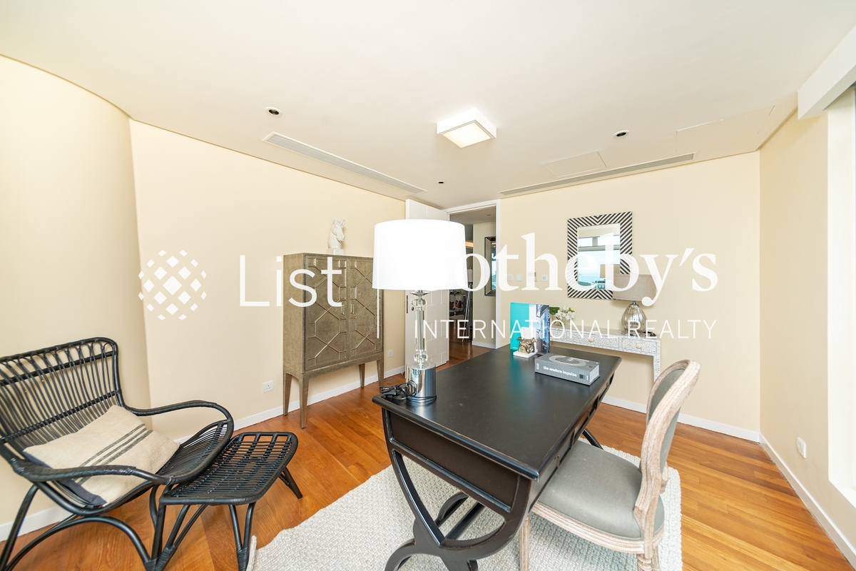 The Lily The Lily | Second En-suite Bedroom