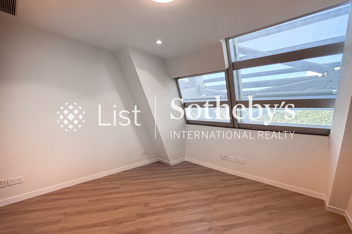 The Lily The Lily | Forth En-suite Bedroom