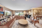 Guildford Court 僑福道5號 | Living and Dining Room