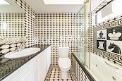 Repulse Bay Heights 浅水湾花园 | Third En-suite Bathroom