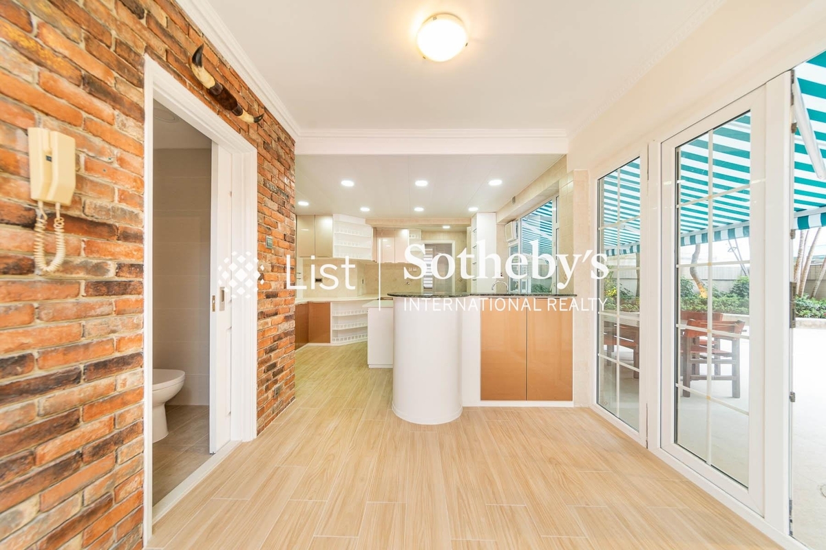 Guildford Garden 喬苑 | Living and Dining Room