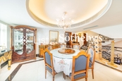 Repulse Bay Belleview Garden 淺水灣麗景花園 | Dining Room