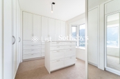 Repulse Bay Belleview Garden 浅水湾丽景花园 | Walk-in Closet in Master Bedroom