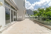 Repulse Bay Belleview Garden 淺水灣麗景花園 | Private Terrace off Living and Dining Room