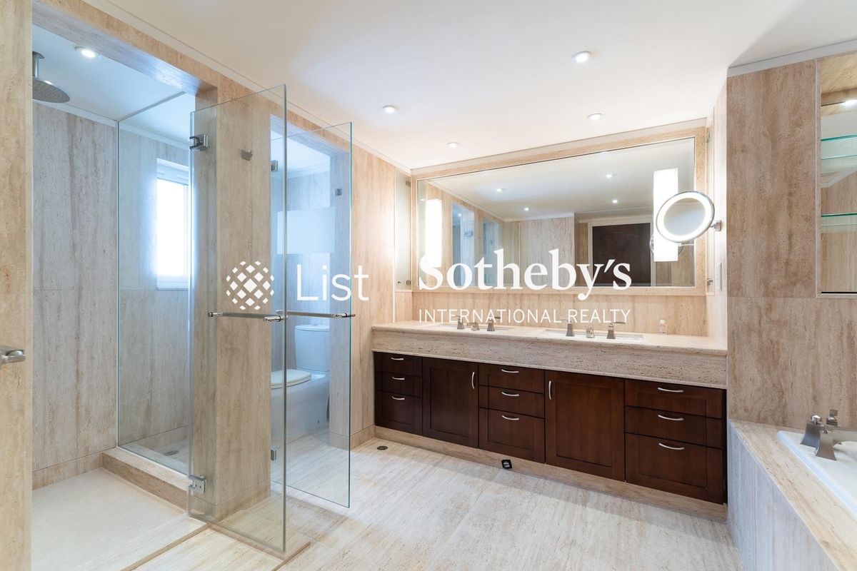 Repulse Bay Belleview Garden 浅水湾丽景花园 | Master Bathroom