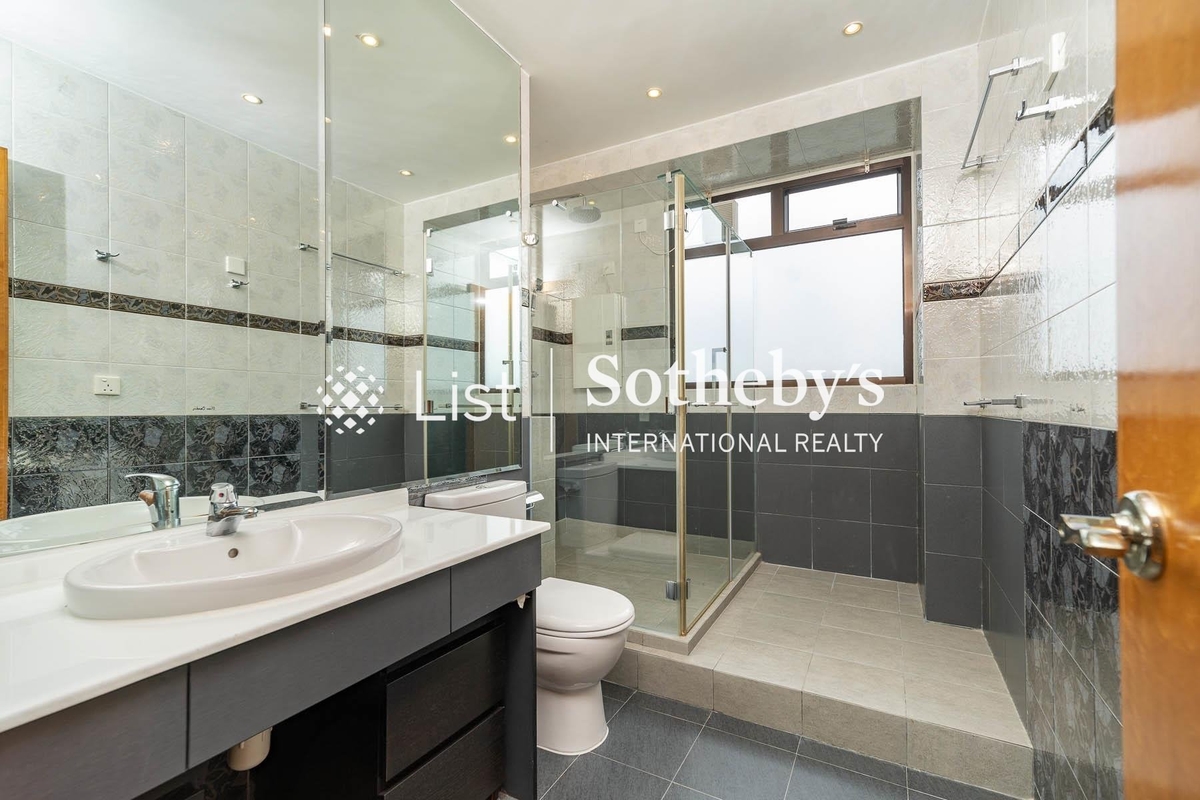 White Jade 白璧 | Master Bathroom