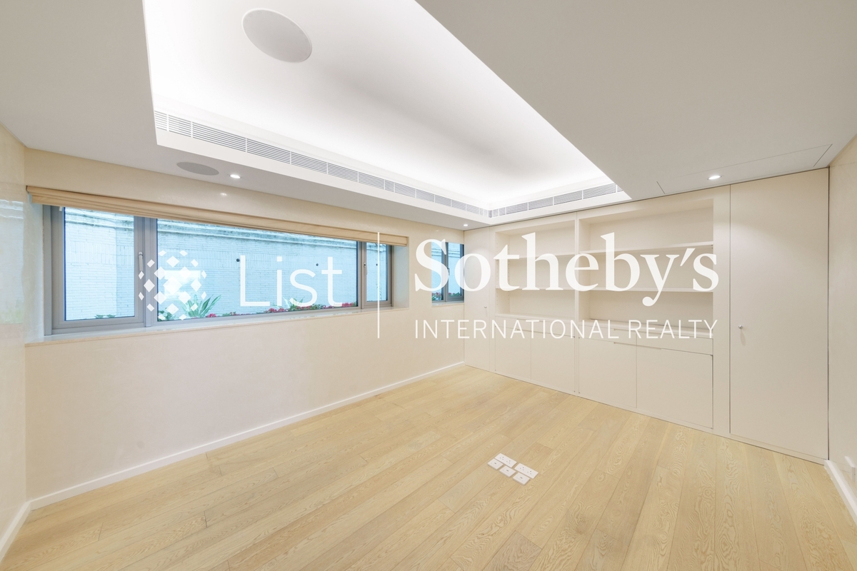 Haking Mansions Haking Mansions | Fourth Bedroom