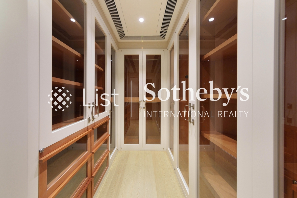 Haking Mansions Haking Mansions | Second Dressing Room in Master Bedroom 