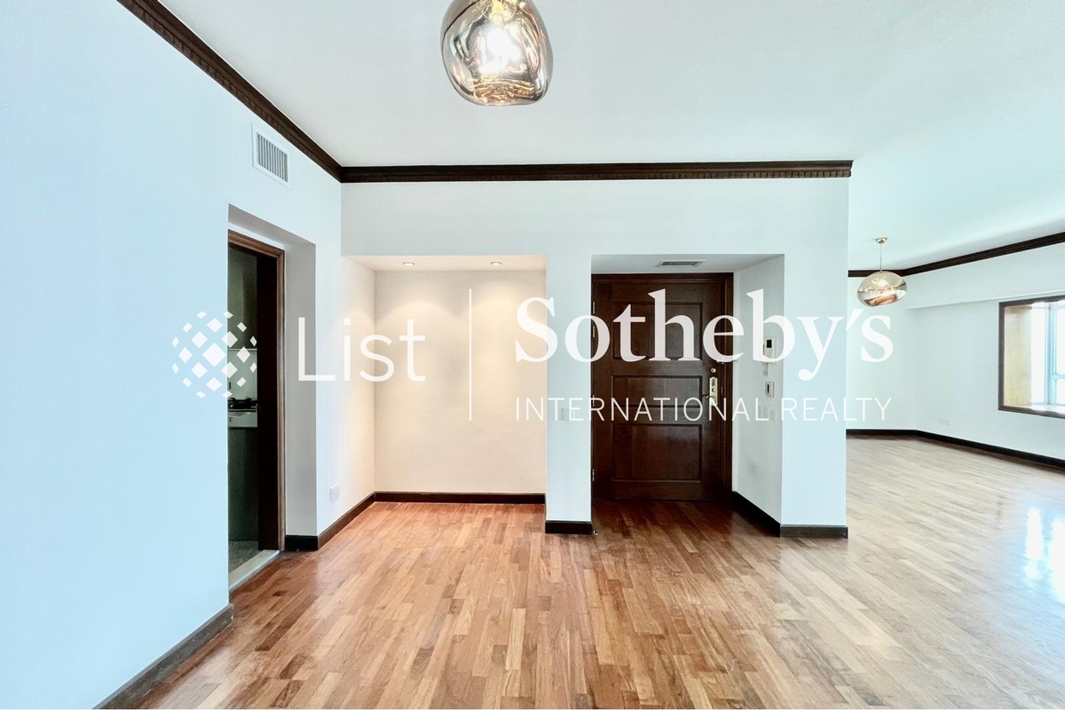 Haking Mansions 白加道43號 | Dining Room