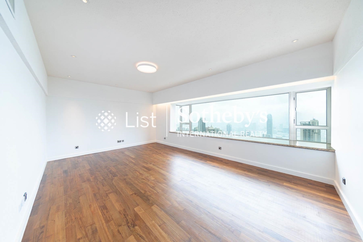 Haking Mansions Haking Mansions | Living and Dining Room