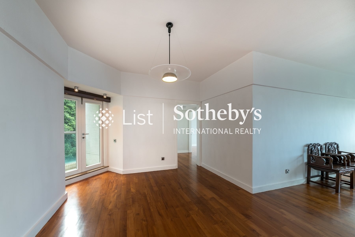 Haking Mansions Haking Mansions | Living and Dining Room